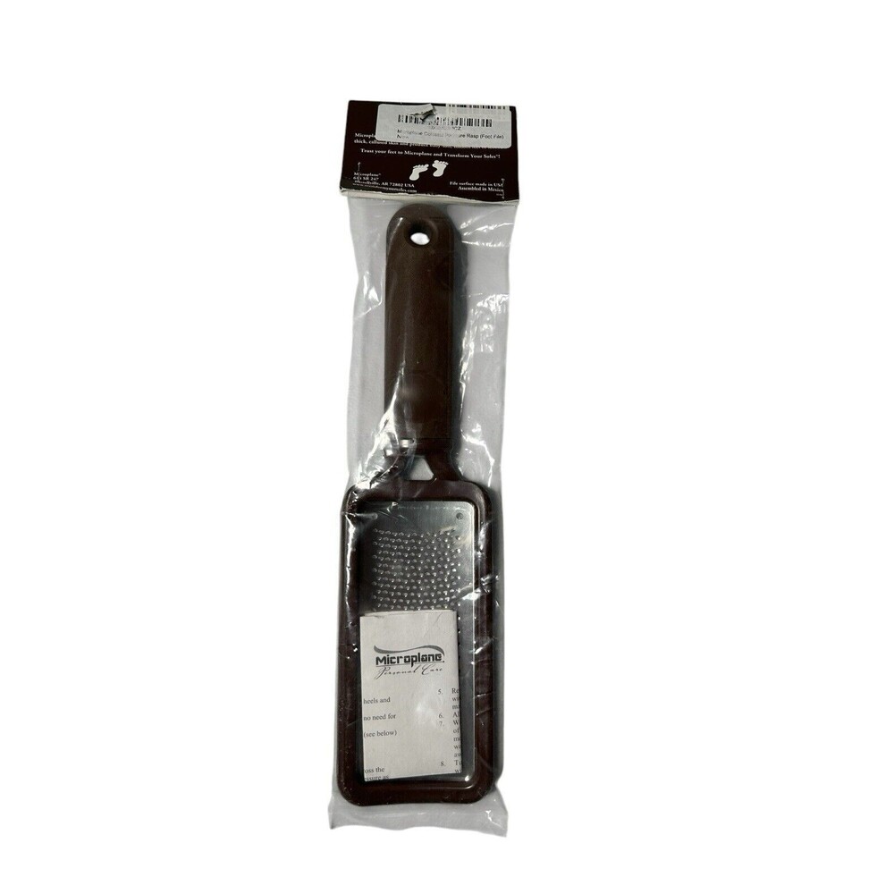 Microplane Colossal Foot File / Pedicure Rasp - Perfect for Calluses - Brown - Picture 5 of 7